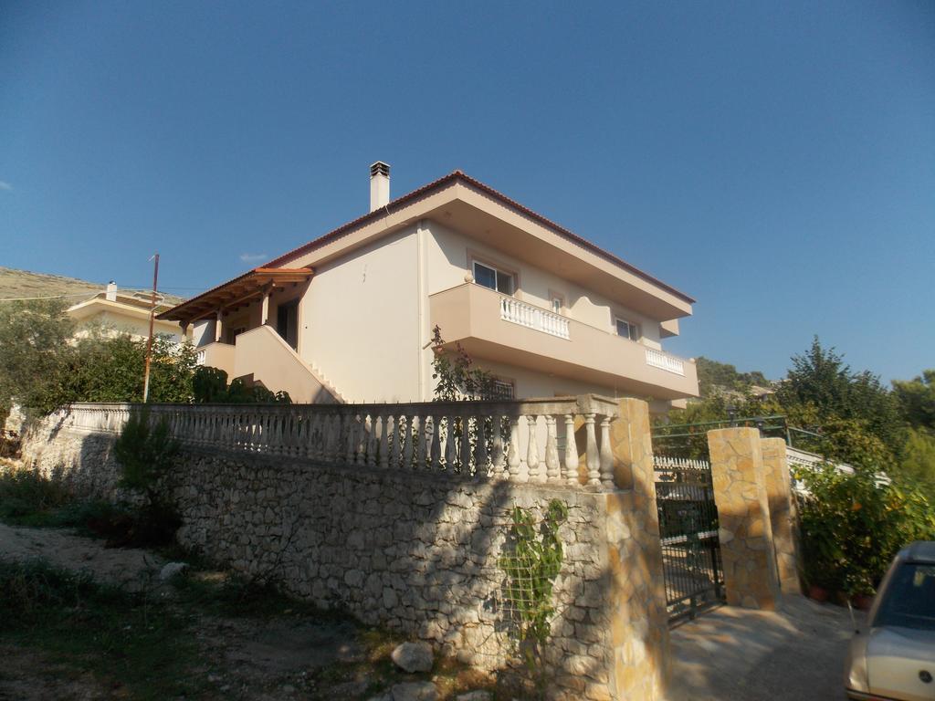 Guest House Vila Bega Sarandë 外观 照片