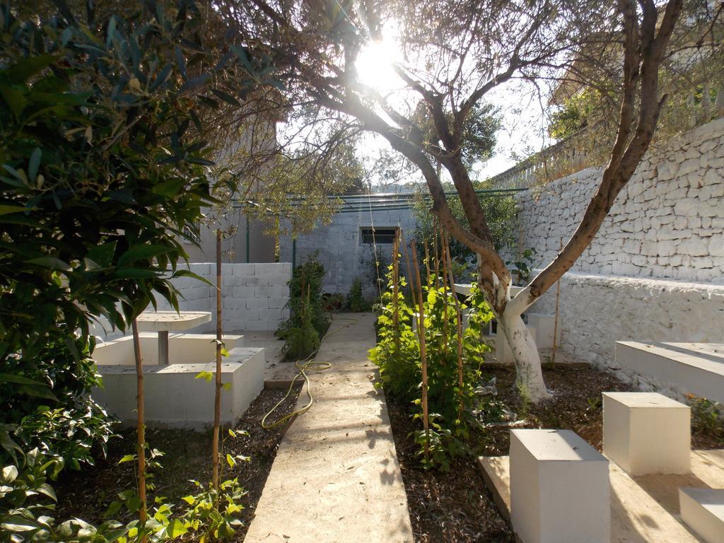 Guest House Vila Bega Sarandë 外观 照片