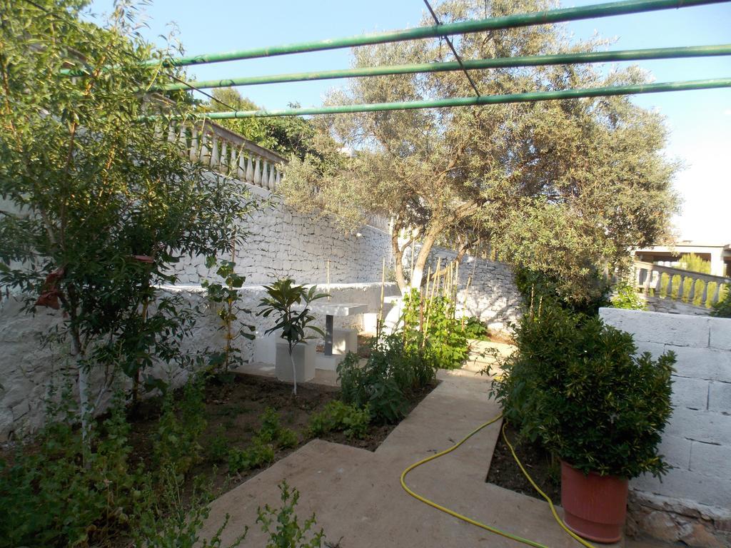 Guest House Vila Bega Sarandë 外观 照片