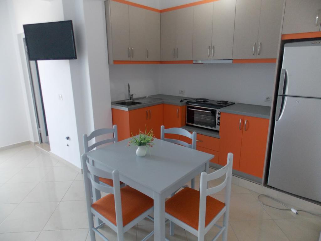 Guest House Vila Bega Sarandë 外观 照片