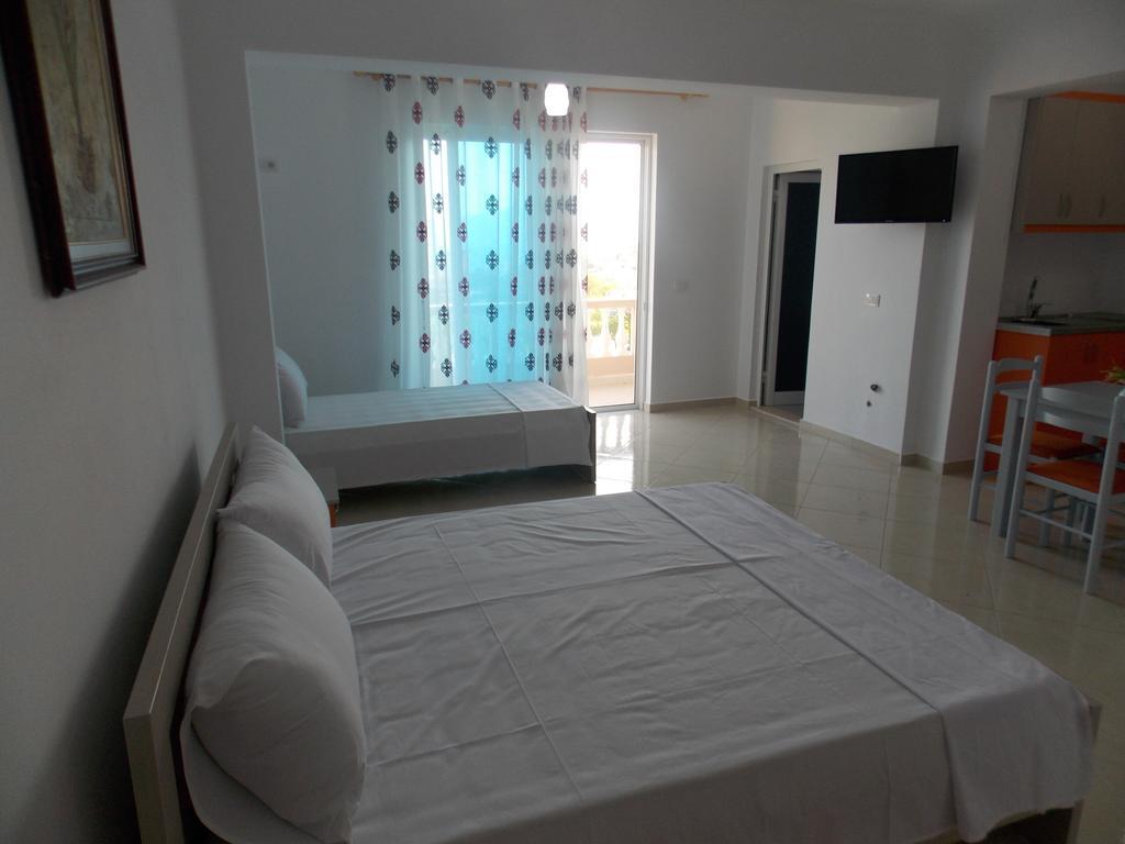Guest House Vila Bega Sarandë 外观 照片