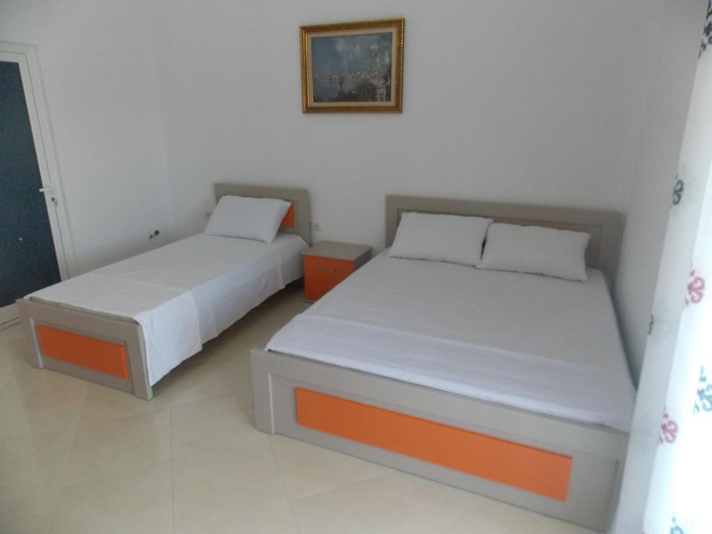 Guest House Vila Bega Sarandë 外观 照片